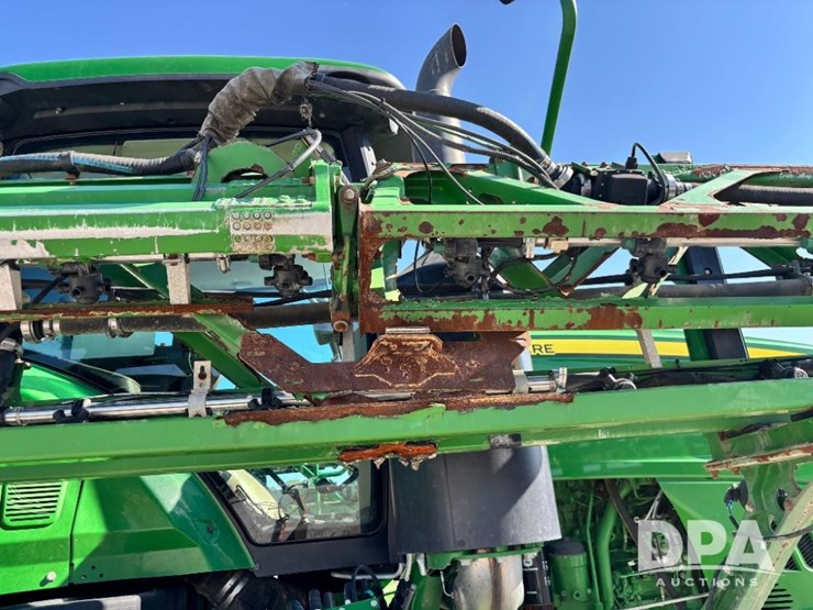 2014-john-deere-r4038-image-115