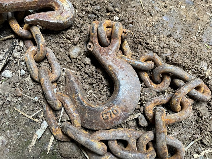 #7162-•-(2)-chains-image-2