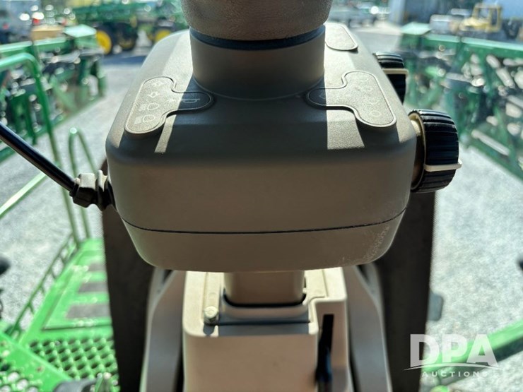 2014-john-deere-r4038-image-131