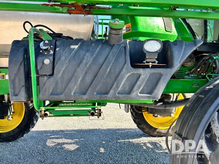 2014-john-deere-r4038-image-82