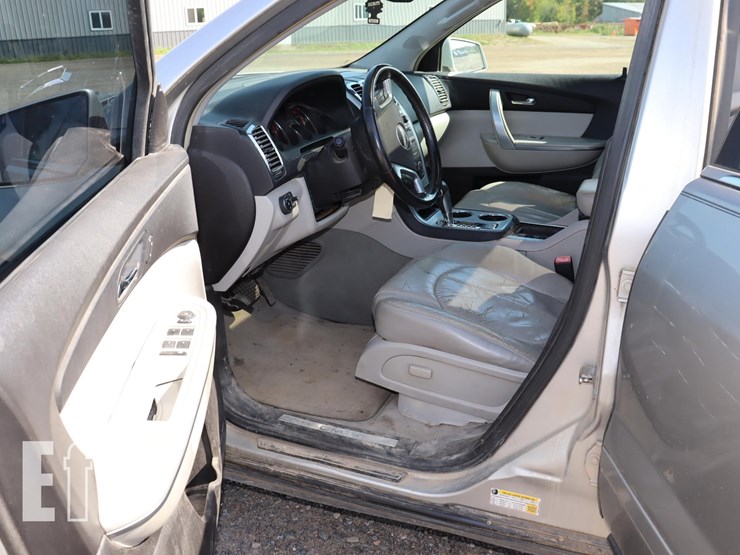 2008-gmc-acadia-image-10