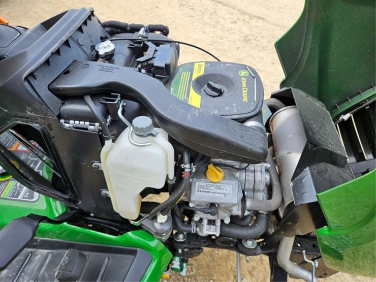 john-deere-x730-image-10