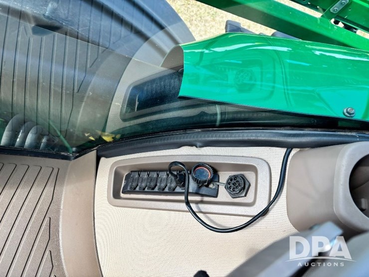 2019-john-deere-r4045-image-135