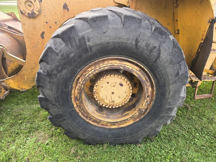 massey-ferguson-55c-image-41
