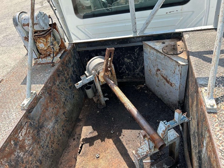 2005-international-durastar-4300-image-25