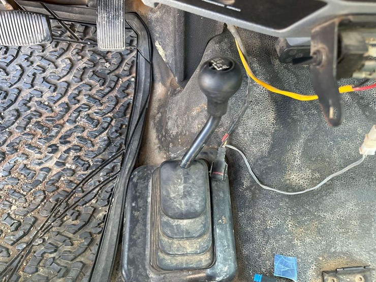 2012-ford-f550-image-16