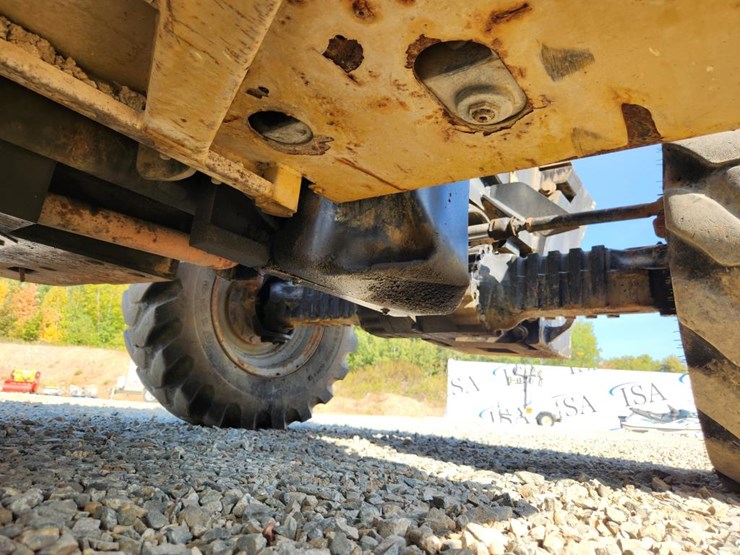 2008-caterpillar-943-image-35