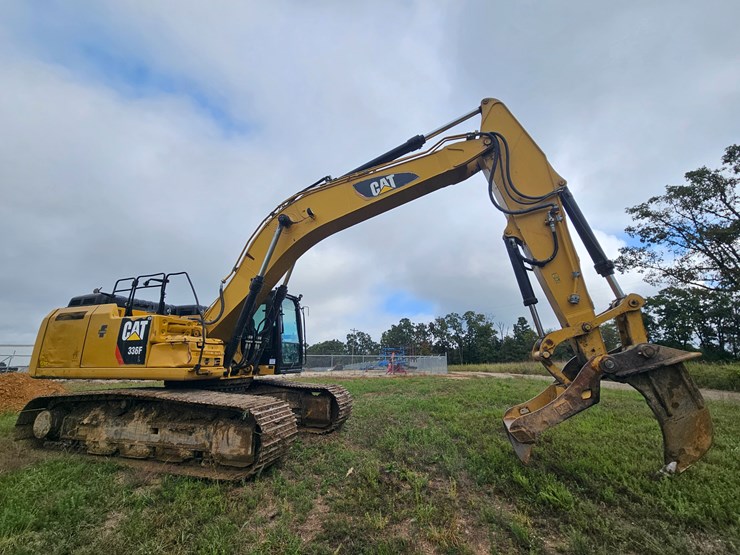 2017-caterpillar-336f-image-26