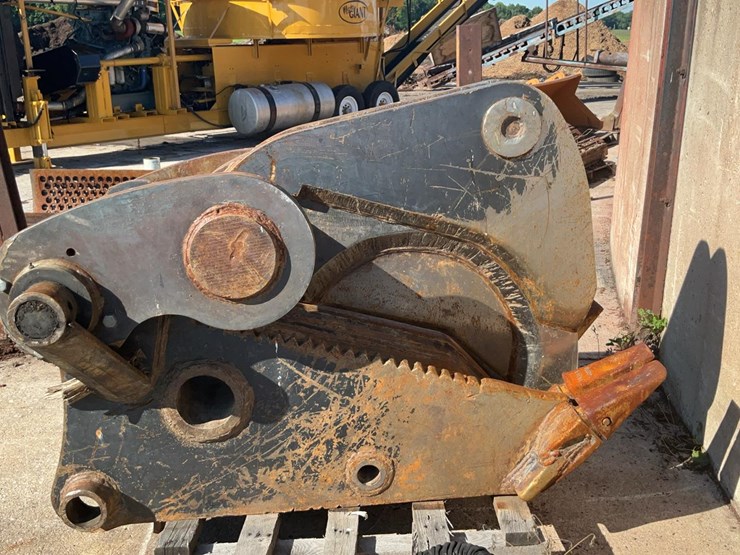 john-deere-270-image-4