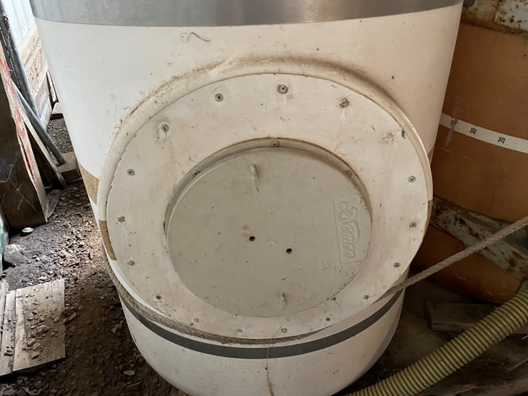 #7166-•-(2)-liquid-saddle-tanks-image-8