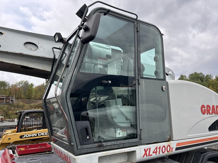 2005-gradall-xl4100-image-33