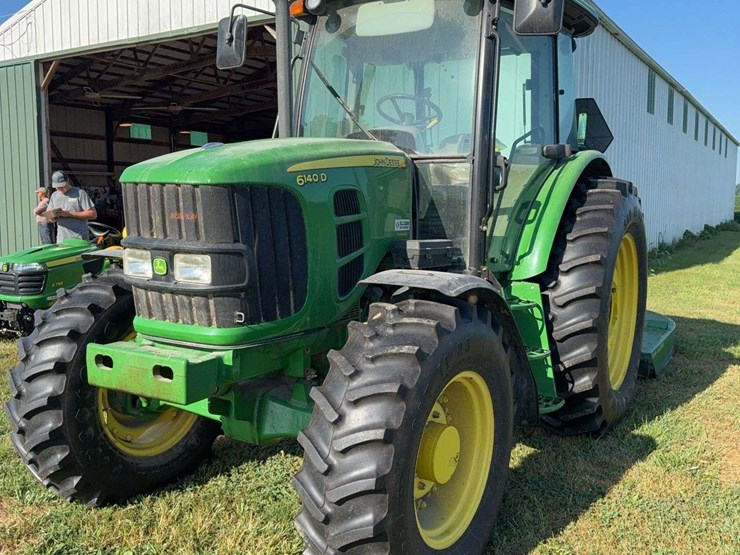 2011-john-deere-d-image-3