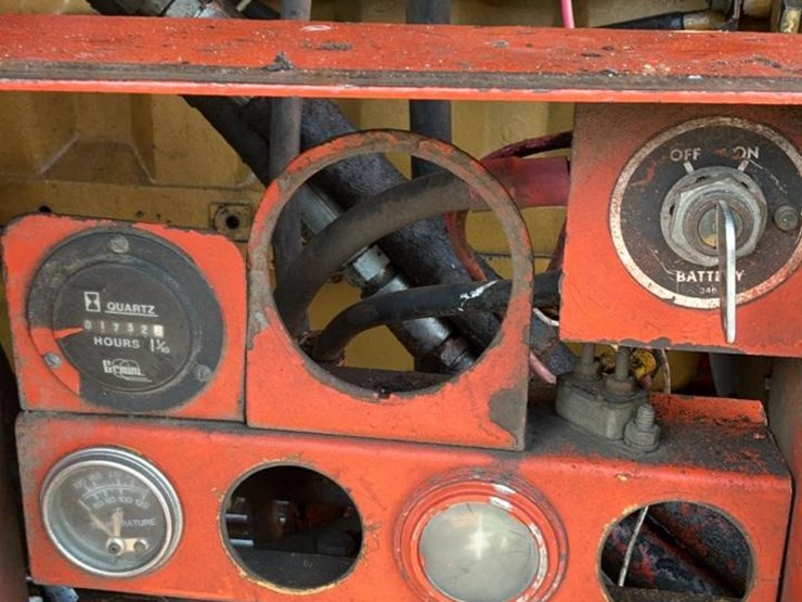 john-deere-12-image-48