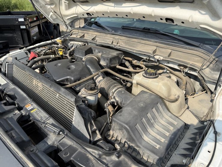 2013-ford-f350-image-65