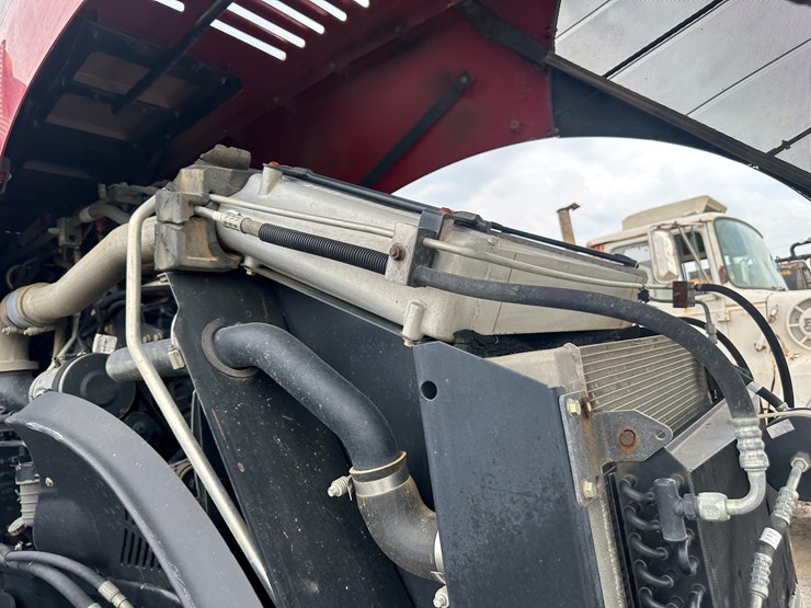 case-ih-340-image-49