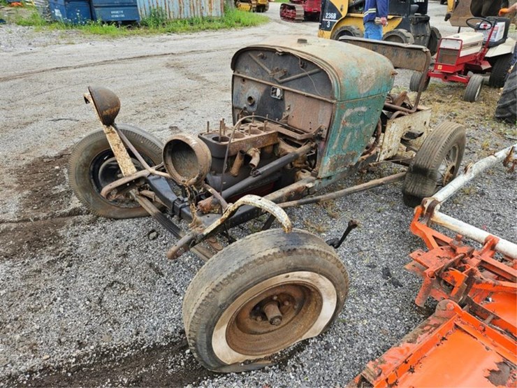 ford-tractor-image-1