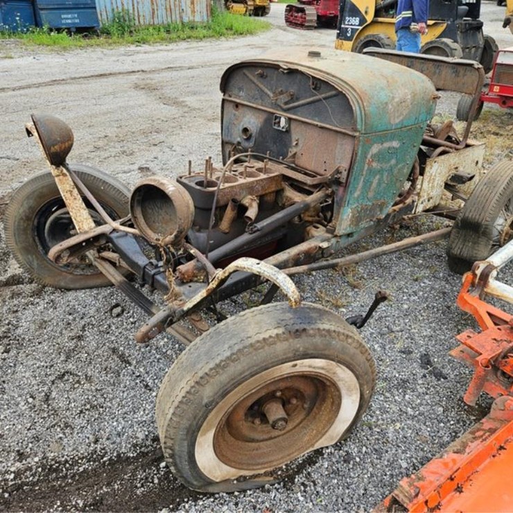 FORD TRACTOR