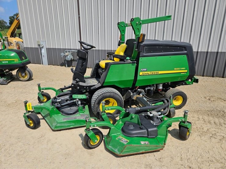 john-deere-1600-turbo-image-2