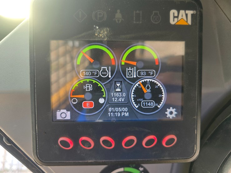 2020-caterpillar-262d3-image-67