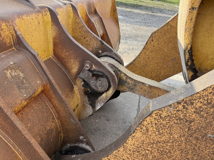 komatsu-wa600-image-11