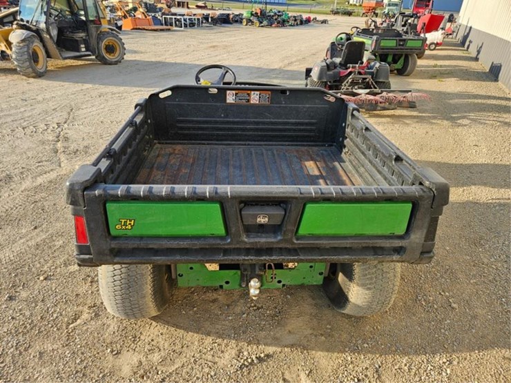 john-deere-gator-image-4