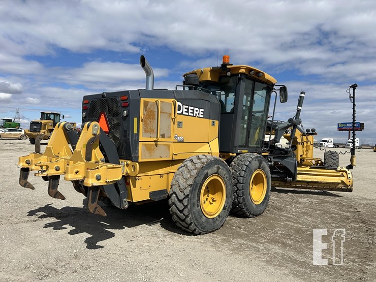 2018-deere-872gp-image-5