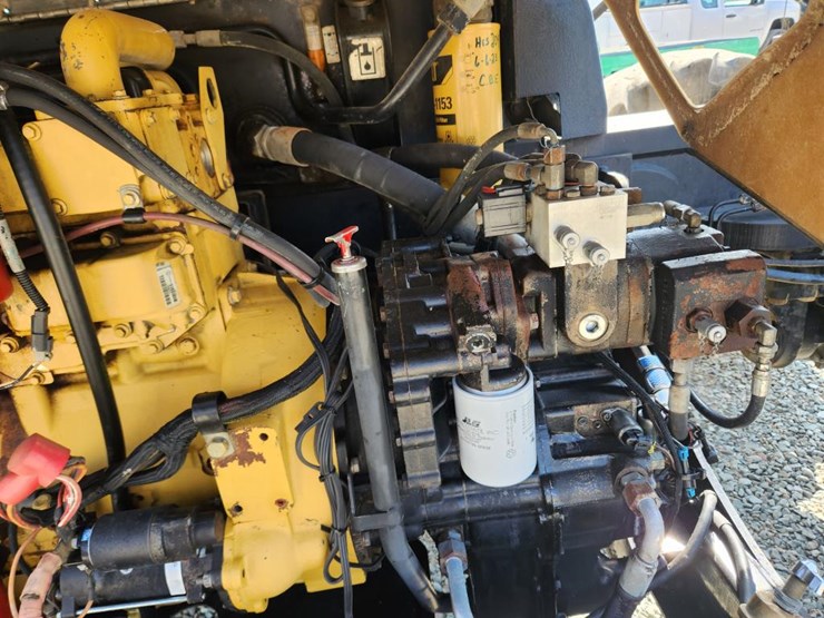 2008-caterpillar-943-image-40