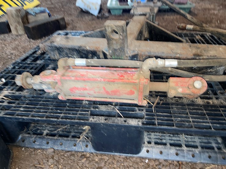 #7173-•-3-point-mount-drawbar-hitch-tongue-image-2