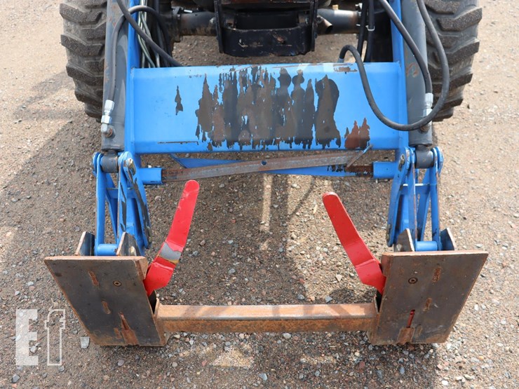 2008-new-holland-t2420-image-12