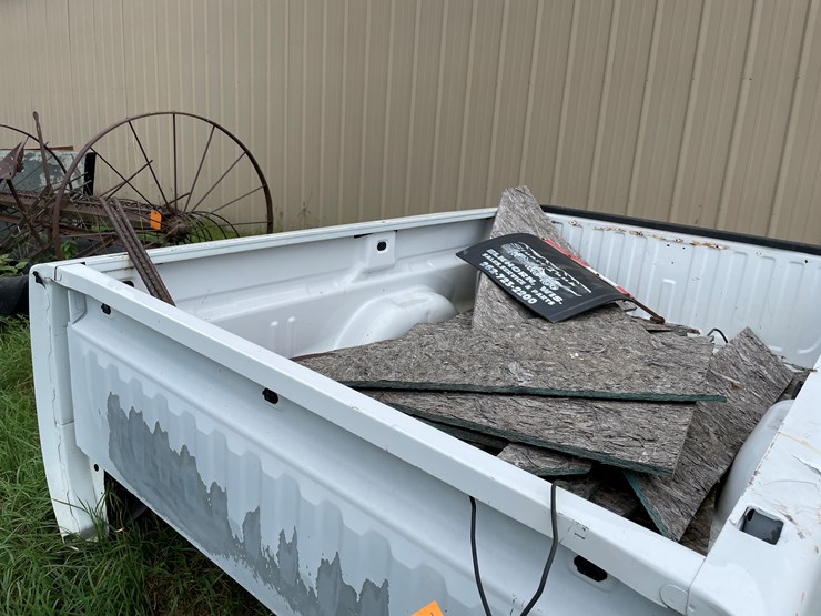 #7127-•-8'-chevy-truck-box-image-12