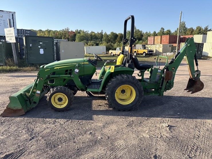 john-deere-3032e-image-2
