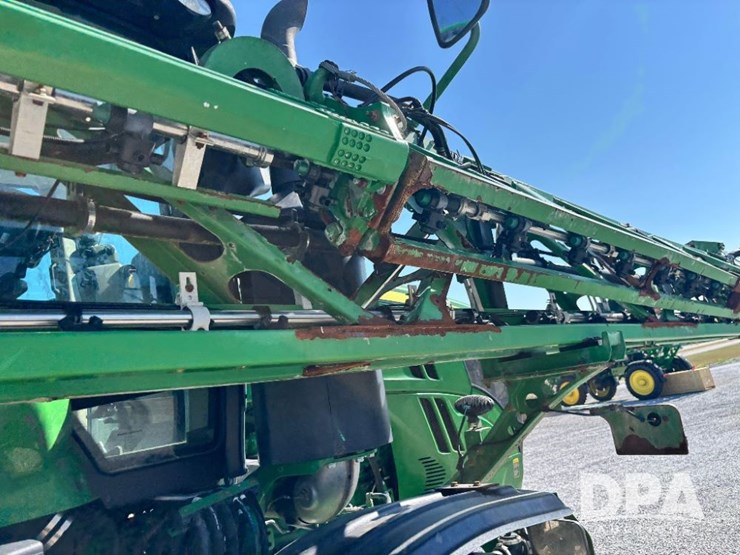 2017-john-deere-r4038-image-117