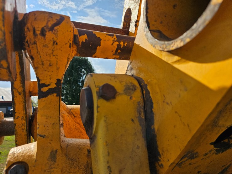 2001-jcb-520-image-76