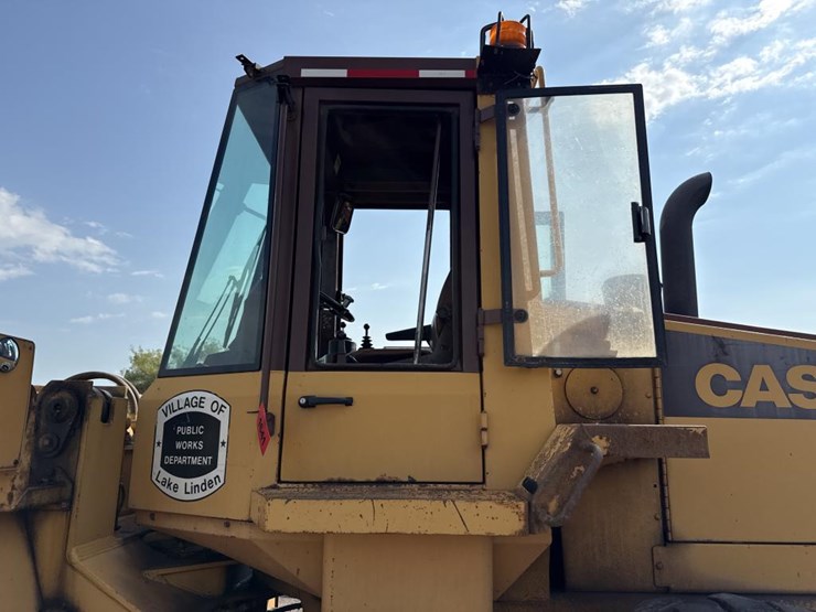 1990-case-621zf-image-10