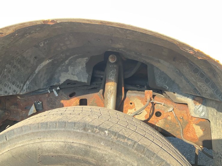1999-ford-f550-image-16