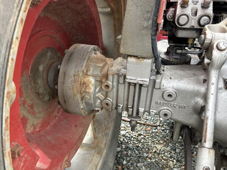 massey-ferguson-260-image-32