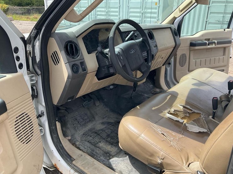 2008-ford-f250-image-35