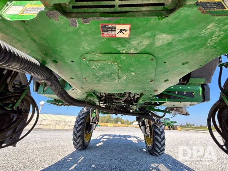 2014-john-deere-r4038-image-31