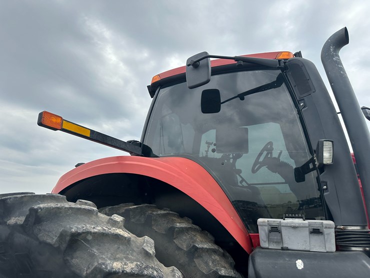 case-ih-340-image-37