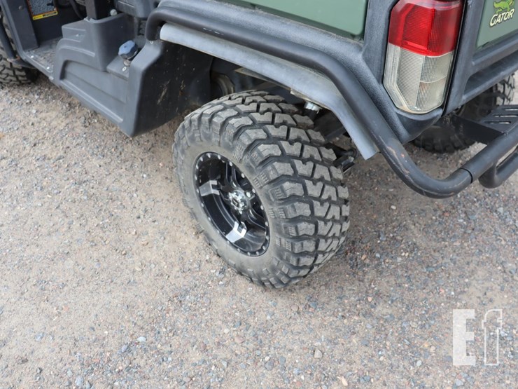 2019-john-deere-gator-xuv-835m-image-15