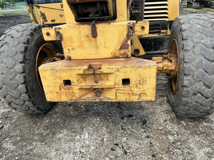 caterpillar-th82-image-36