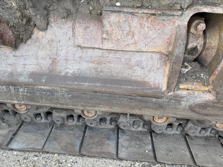 caterpillar-953-image-30