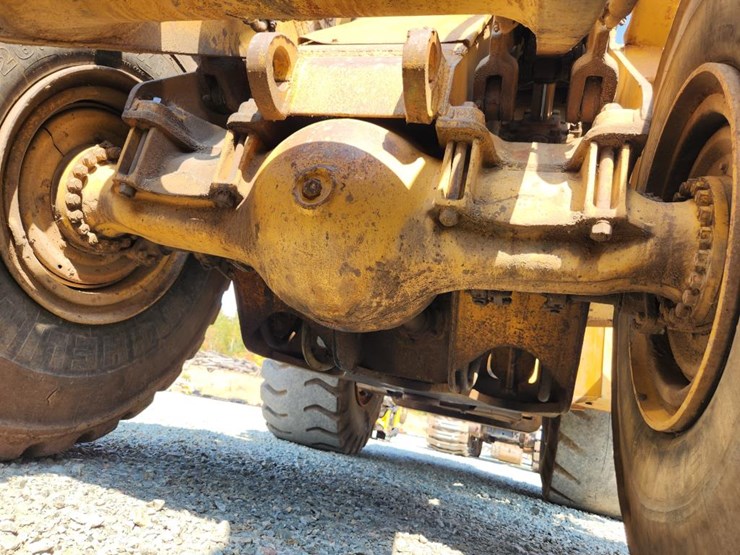 caterpillar-980b-image-54