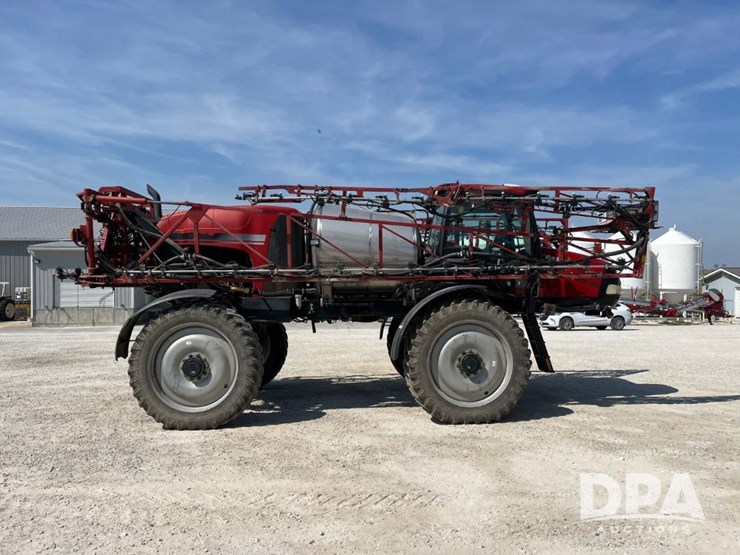 2016-case-ih-patriot-3340-image-4