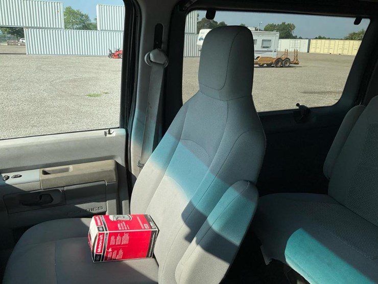 2000-ford-e350-image-64