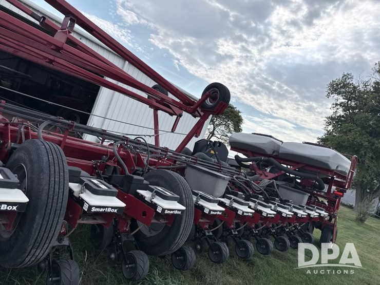 2010-case-ih-1250-image-5