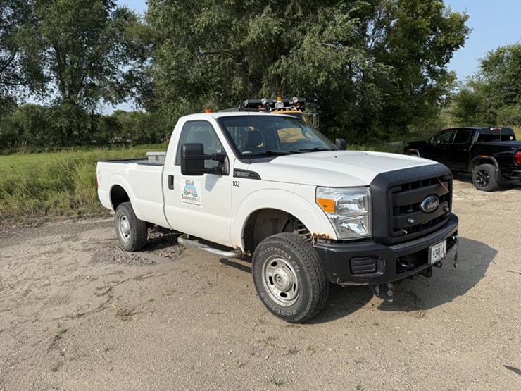 2013-ford-f350-image-1