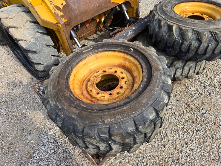 2020-caterpillar-262d3-image-33