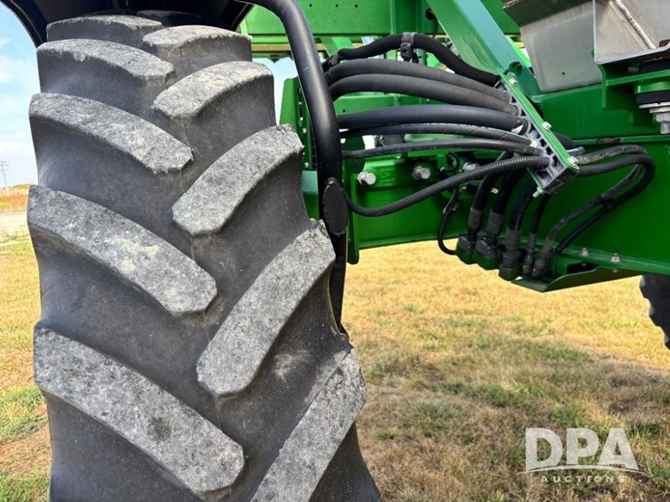 2019-john-deere-r4045-image-79