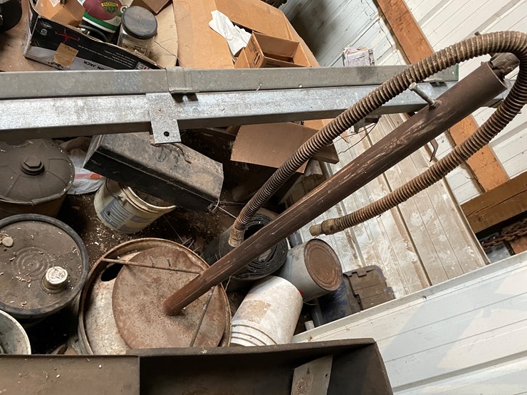 #7188-•-contents-of-corner-image-20
